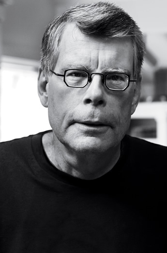 Image retrieved from http://www.stephenking.com/the_author.html